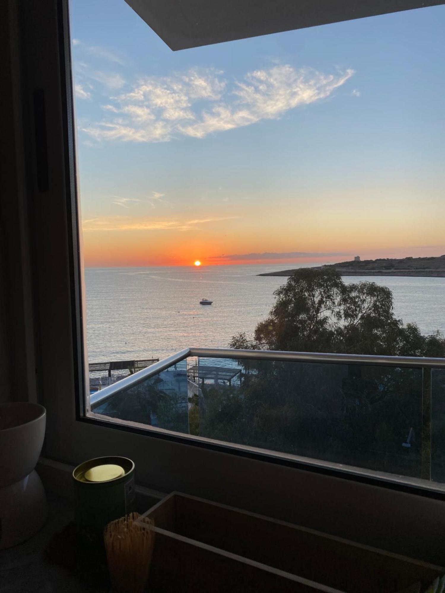 Sunrise Bay Apartments - Frontline Sea Views St. Paul's Bay Exterior foto